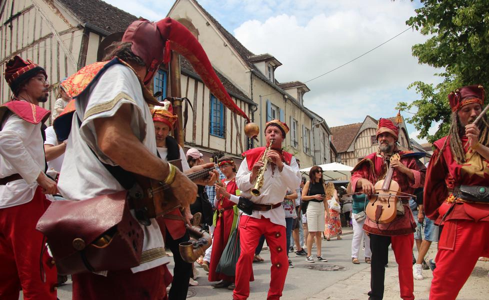 Les médiévales de provins Taxi